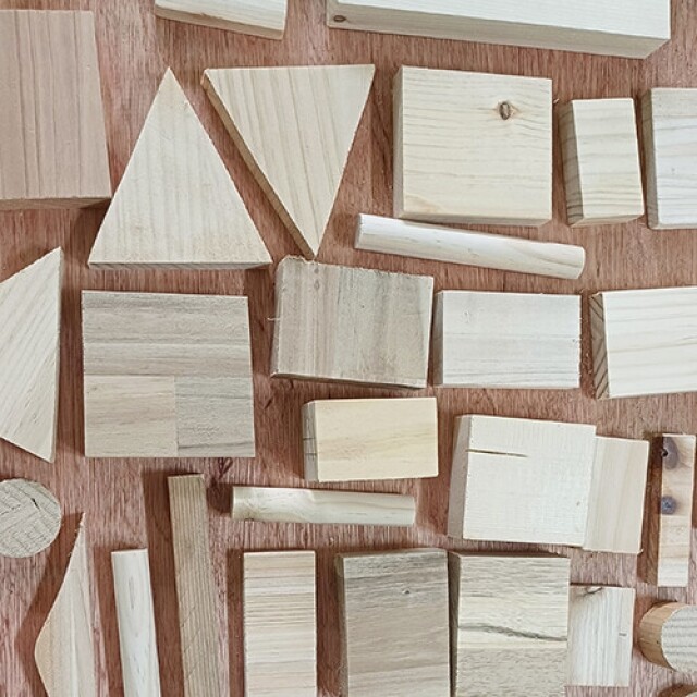 나무에,나무에 다양한 나무조각 창의적인 나무조각 놀이